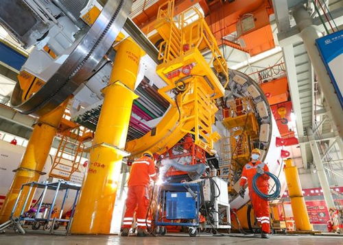 中部崛起满目新丨向新 大国重器看中部